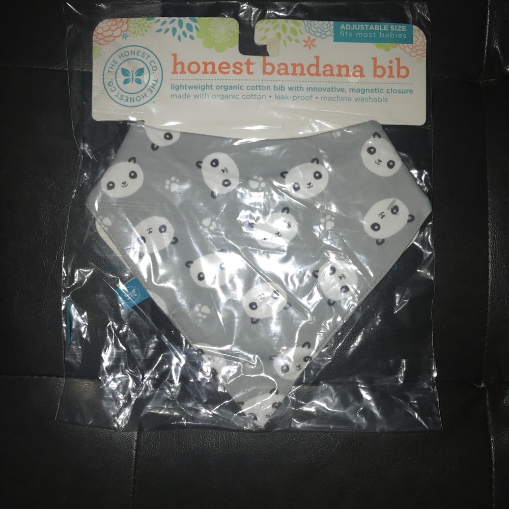 Honest panda bib